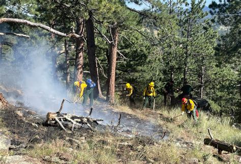 Crews quickly contain small grass fire north of Evergreen